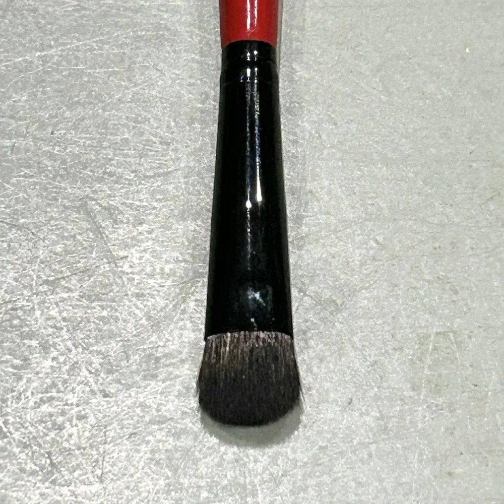 SMASHBOX‎ Travel Smudger Brush Red Handle MakeUp Brush NEW
